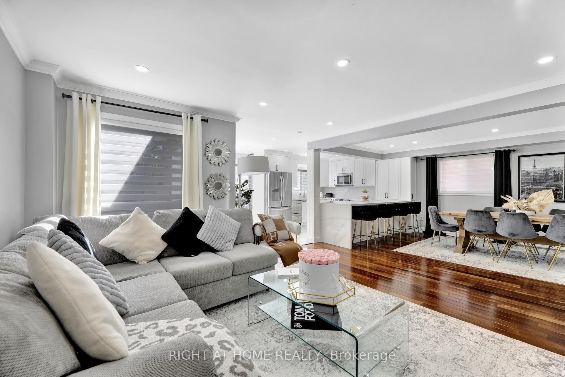 13 Meadow Oak Place photo 4