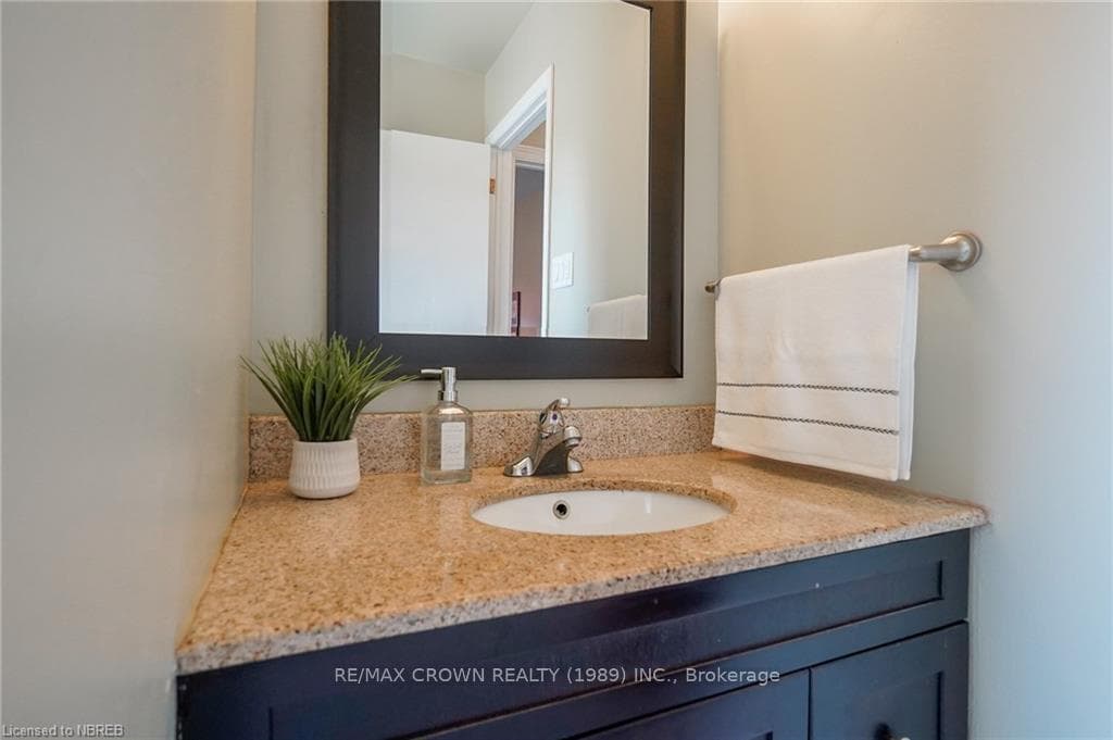 387 MCKEE Drive photo 28