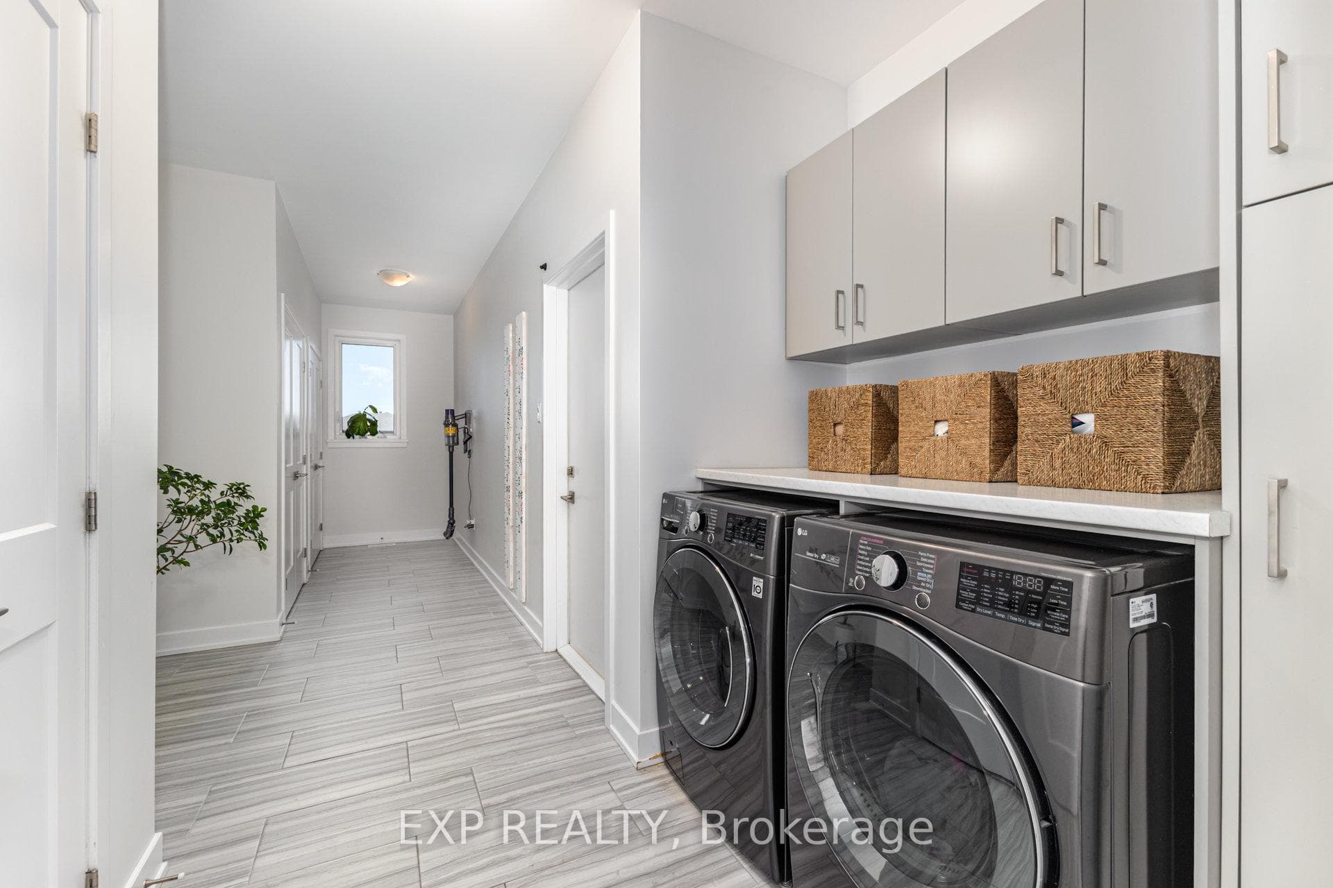 145 Harold Jones Way photo 18