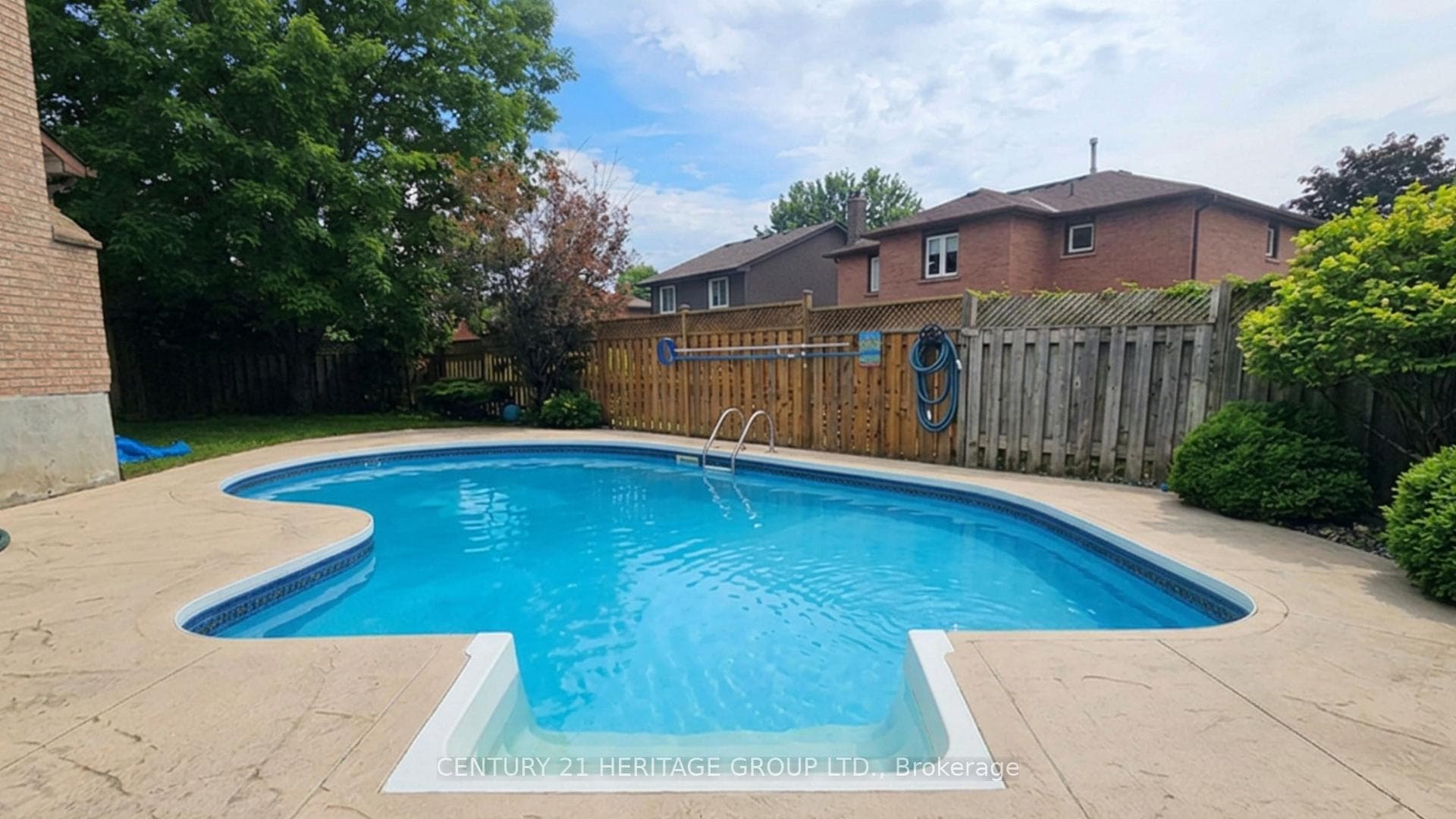 12 Gres Court photo 36
