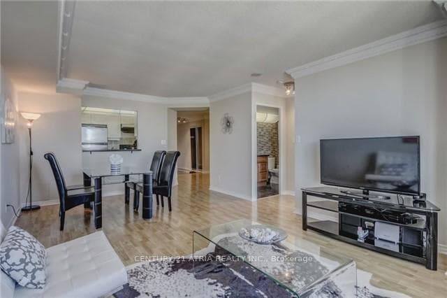 88 Corporate Drive Unit 2420 photo 6