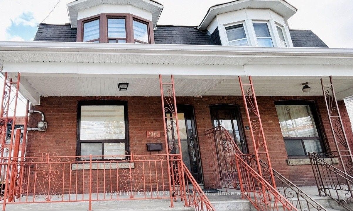 509 Dupont Street photo 1