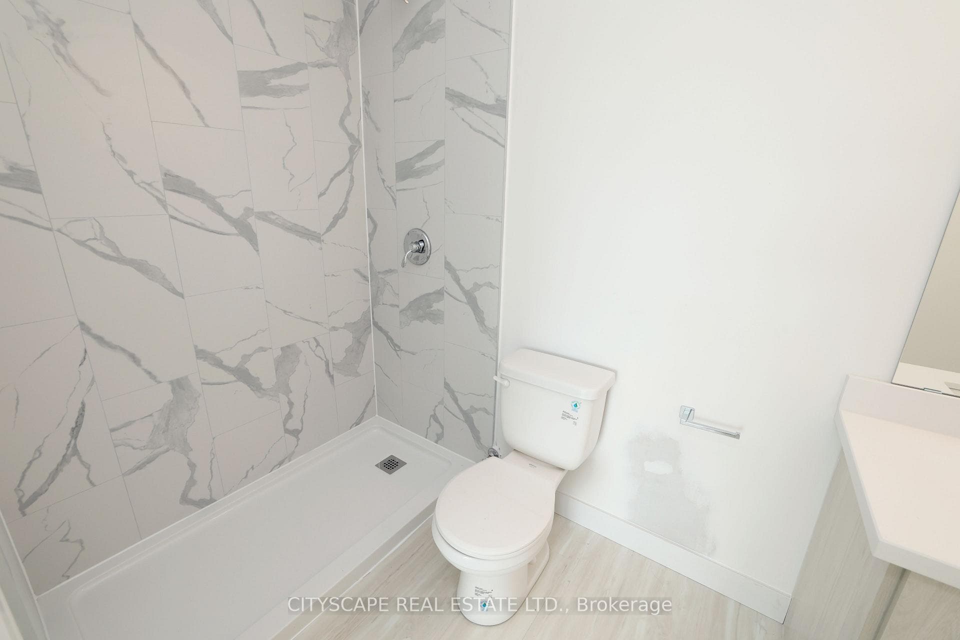 408 Dundas Street Unit 307 photo 18