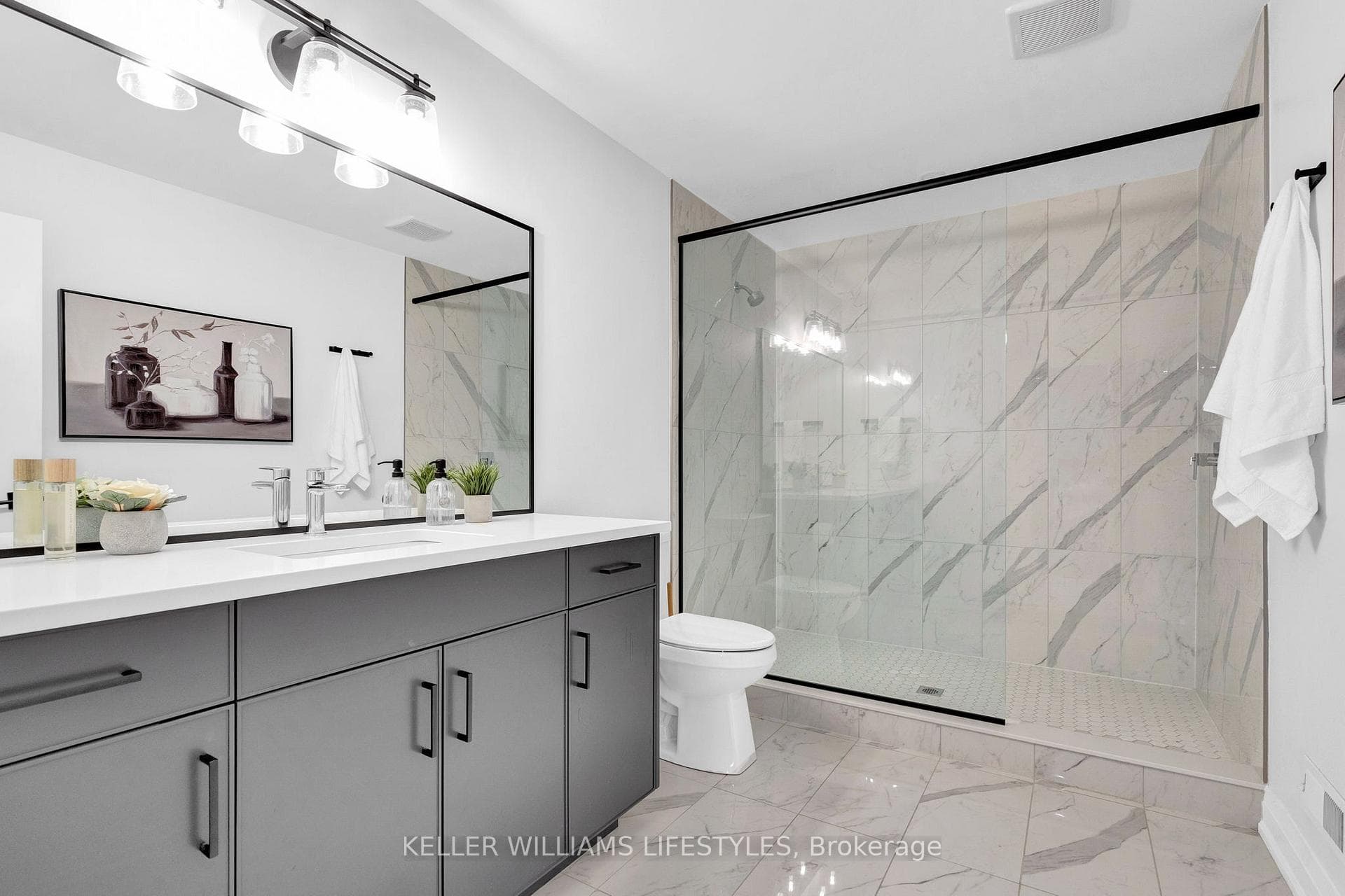 1724 Upper West Avenue photo 45