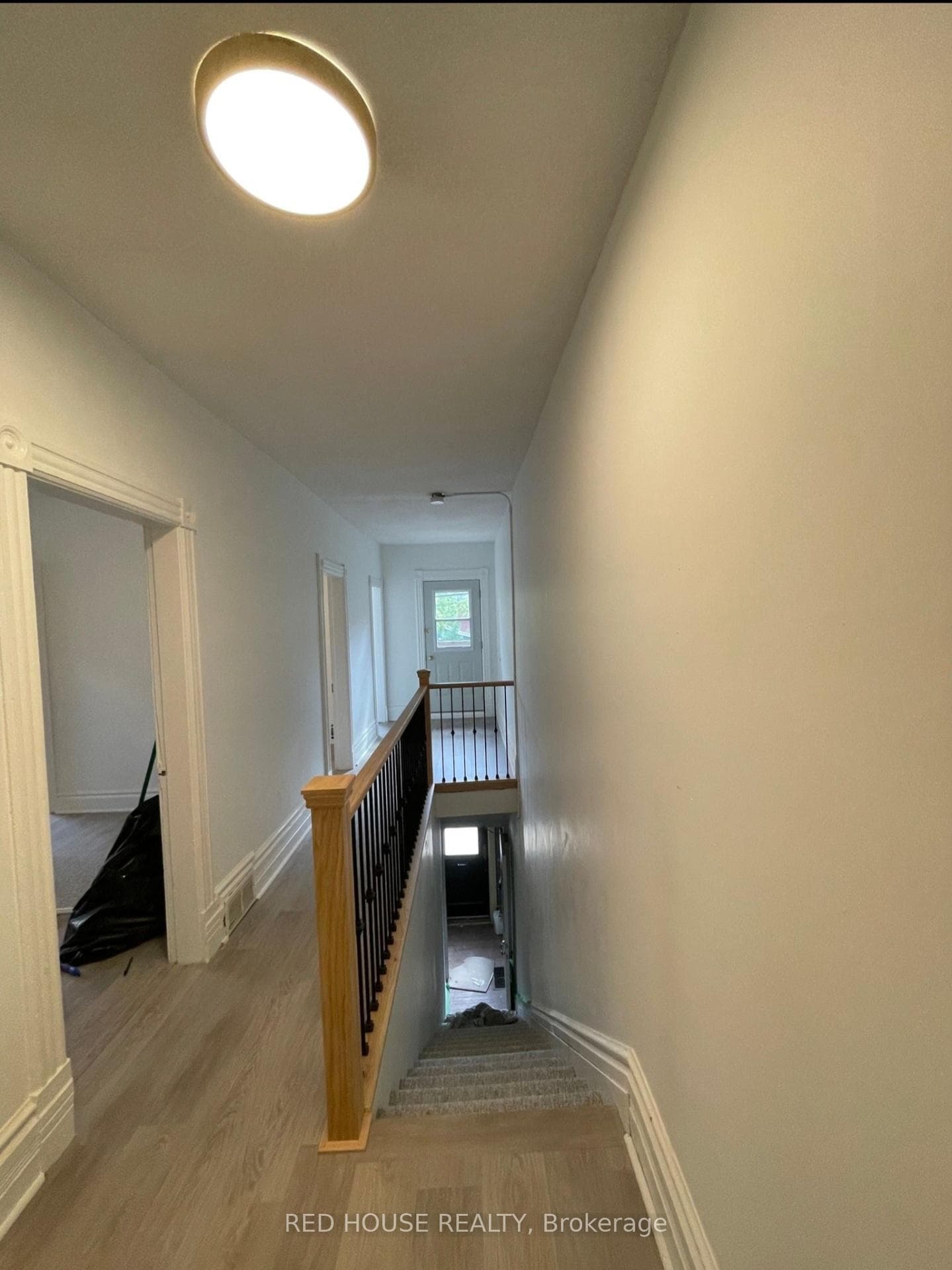 323B Woolwich Street photo 4