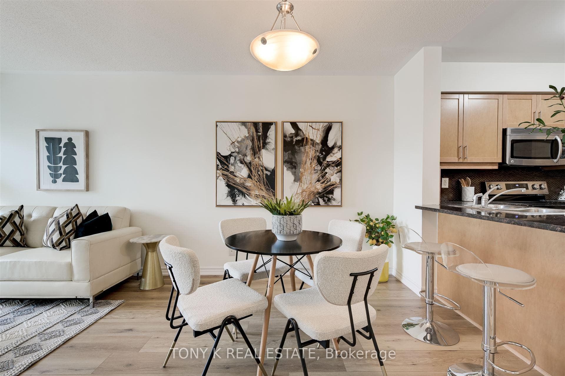 60 Mendelssohn Street Unit 302 photo 5