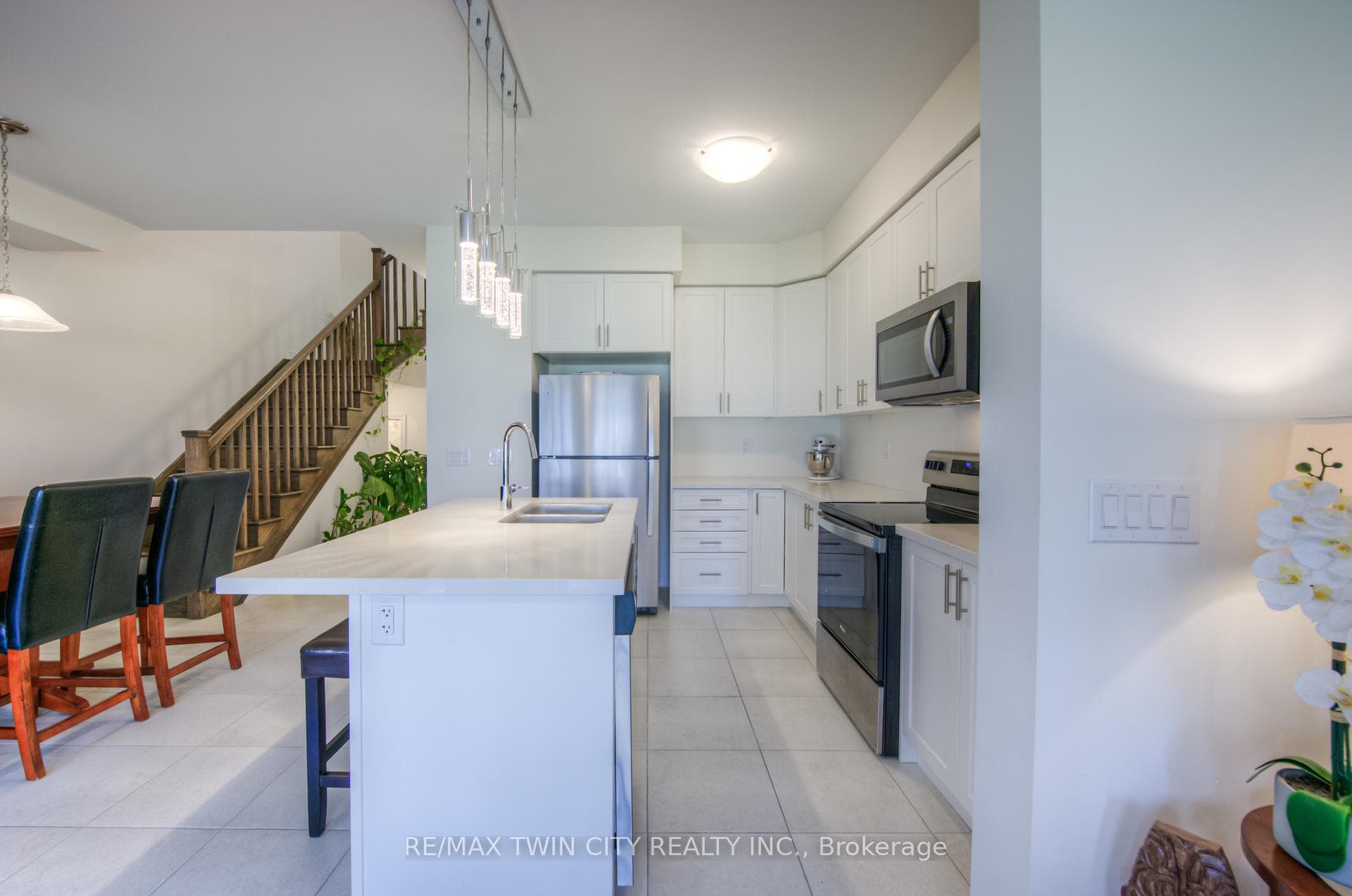 86 Grassbourne Avenue photo 7
