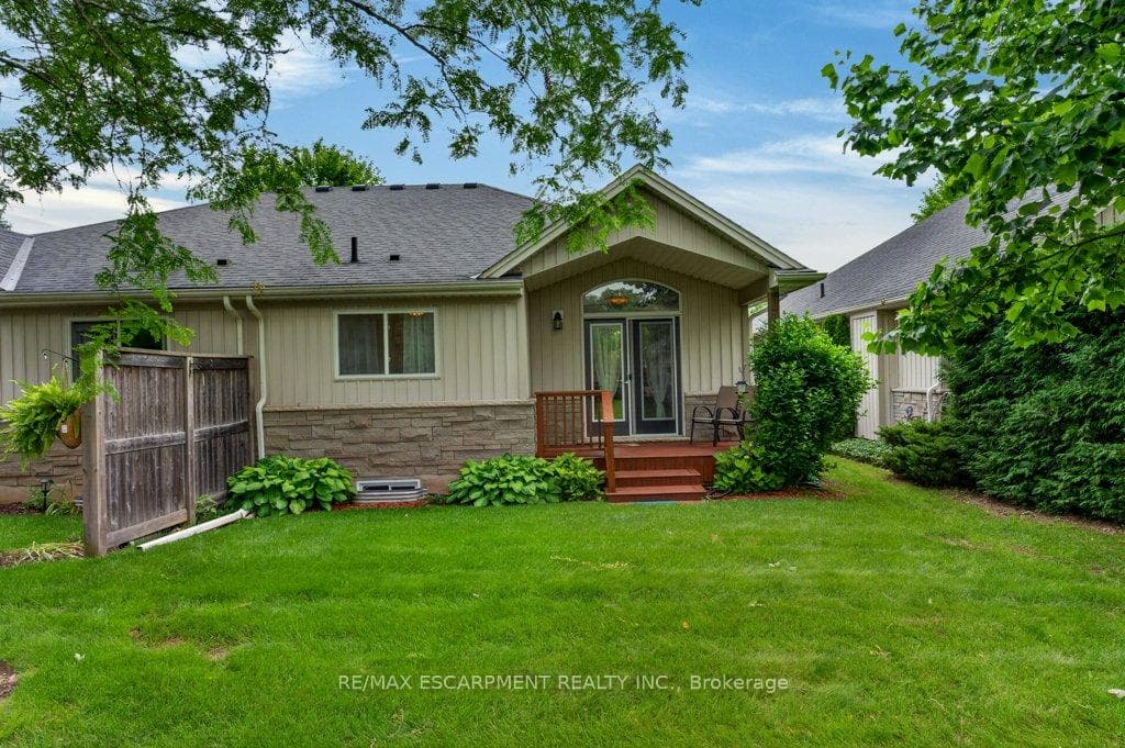 22 Jenny Crescent Unit 18 photo 24