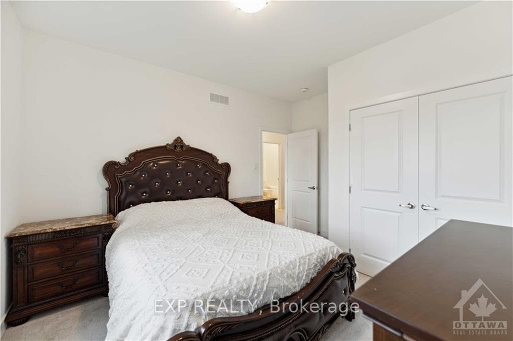 748 OVATION Grove photo 23