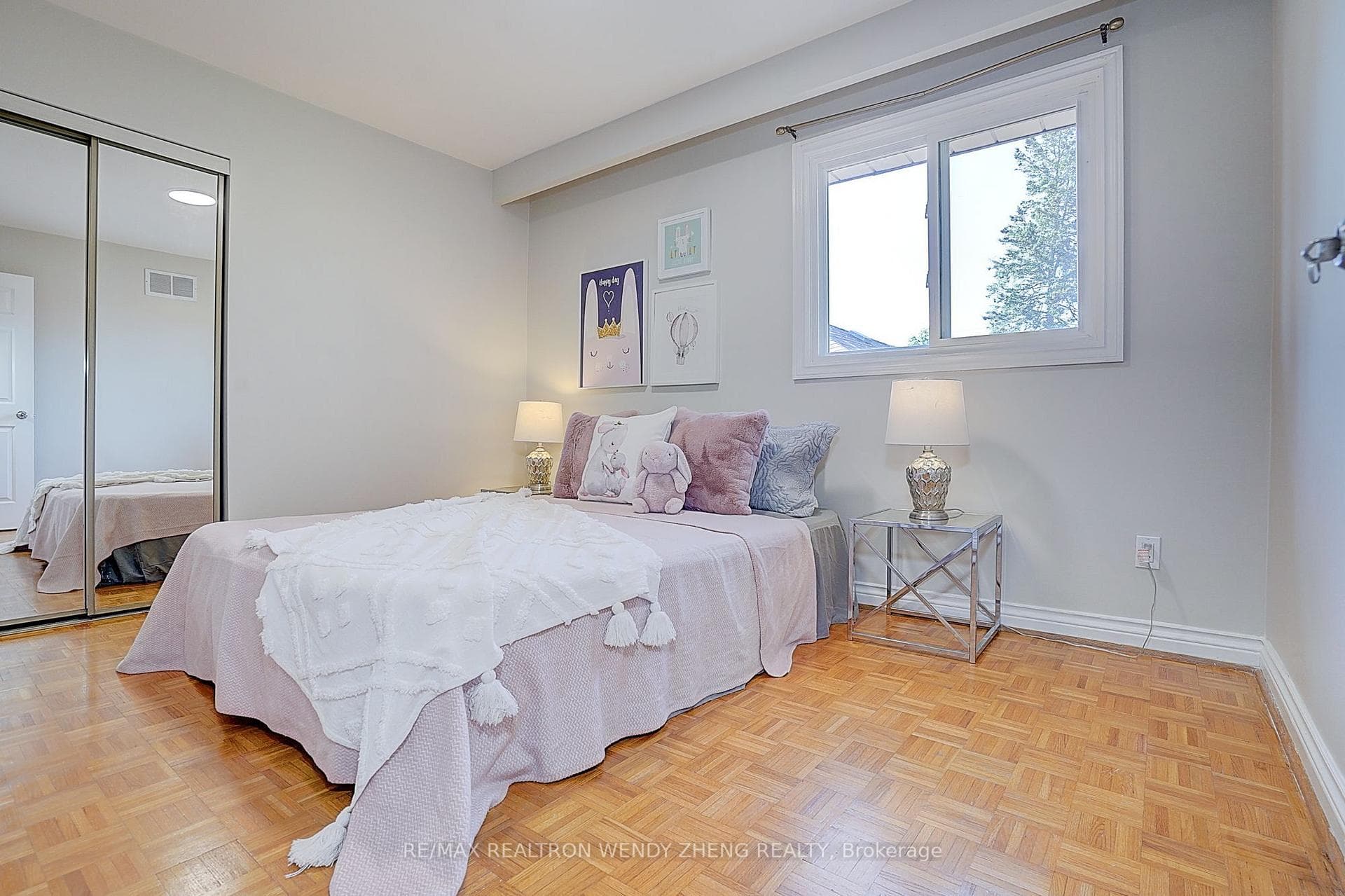 118 Henderson Avenue photo 18