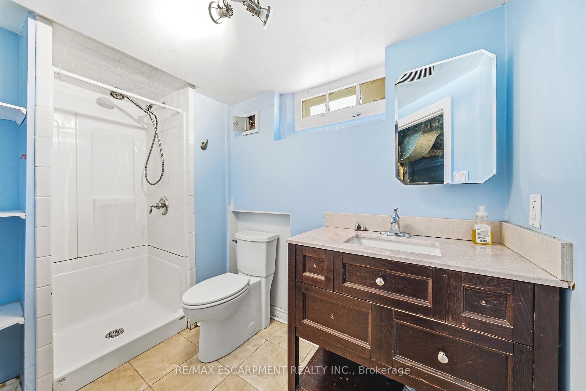 184 Arkell Street photo 24