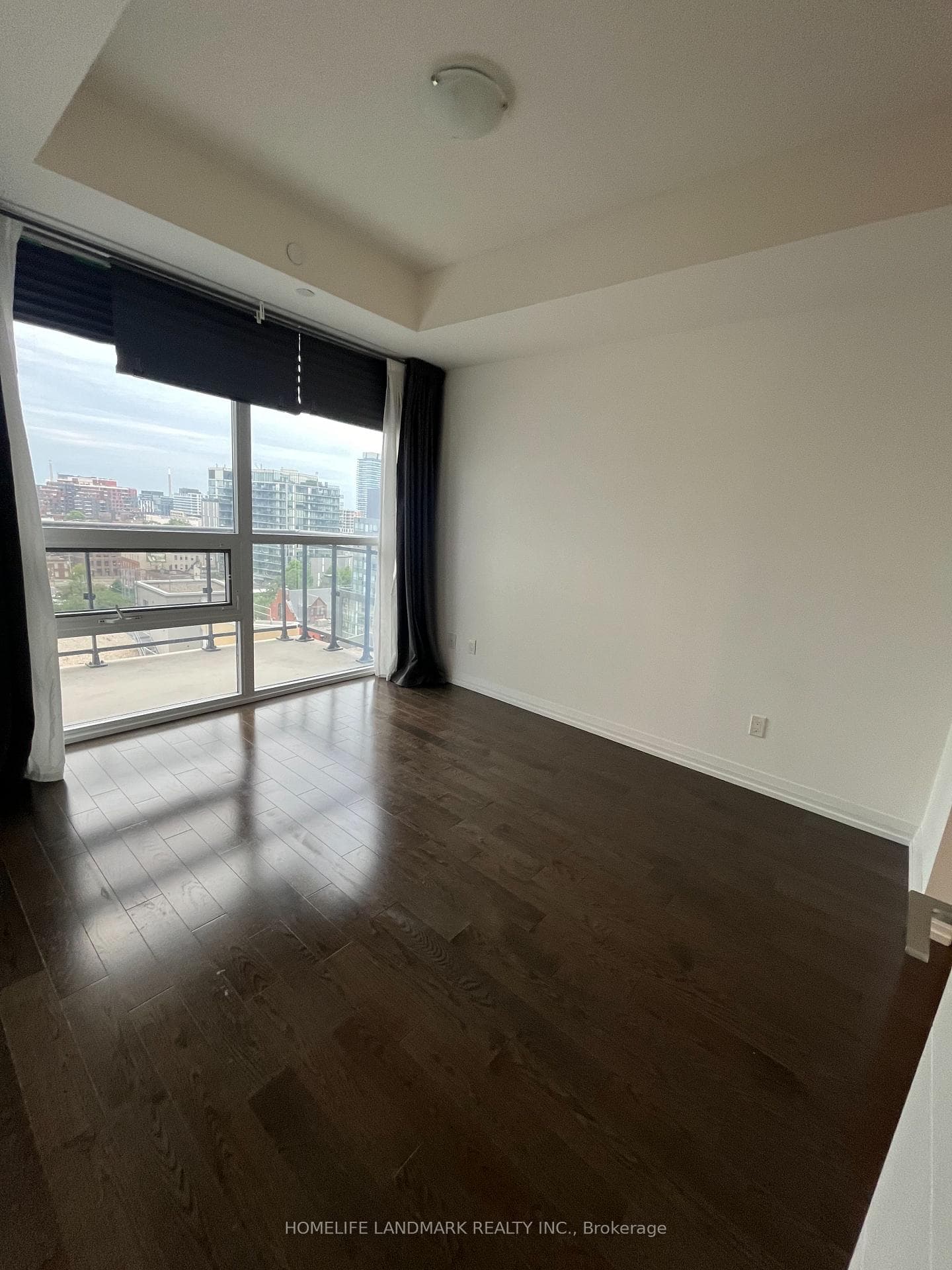 460 Adelaide Street Unit 1523 photo 6