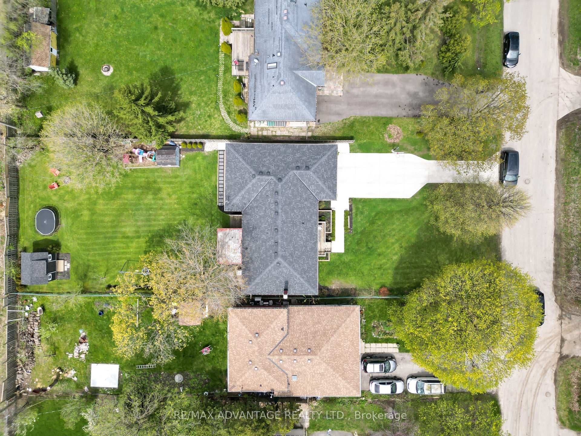 937 Glenbanner Road photo 38