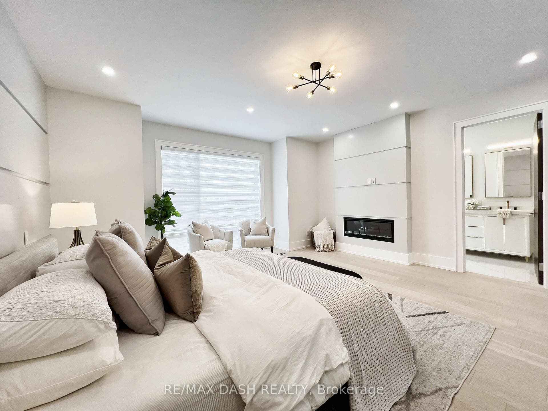 10 Sultana Avenue photo 20