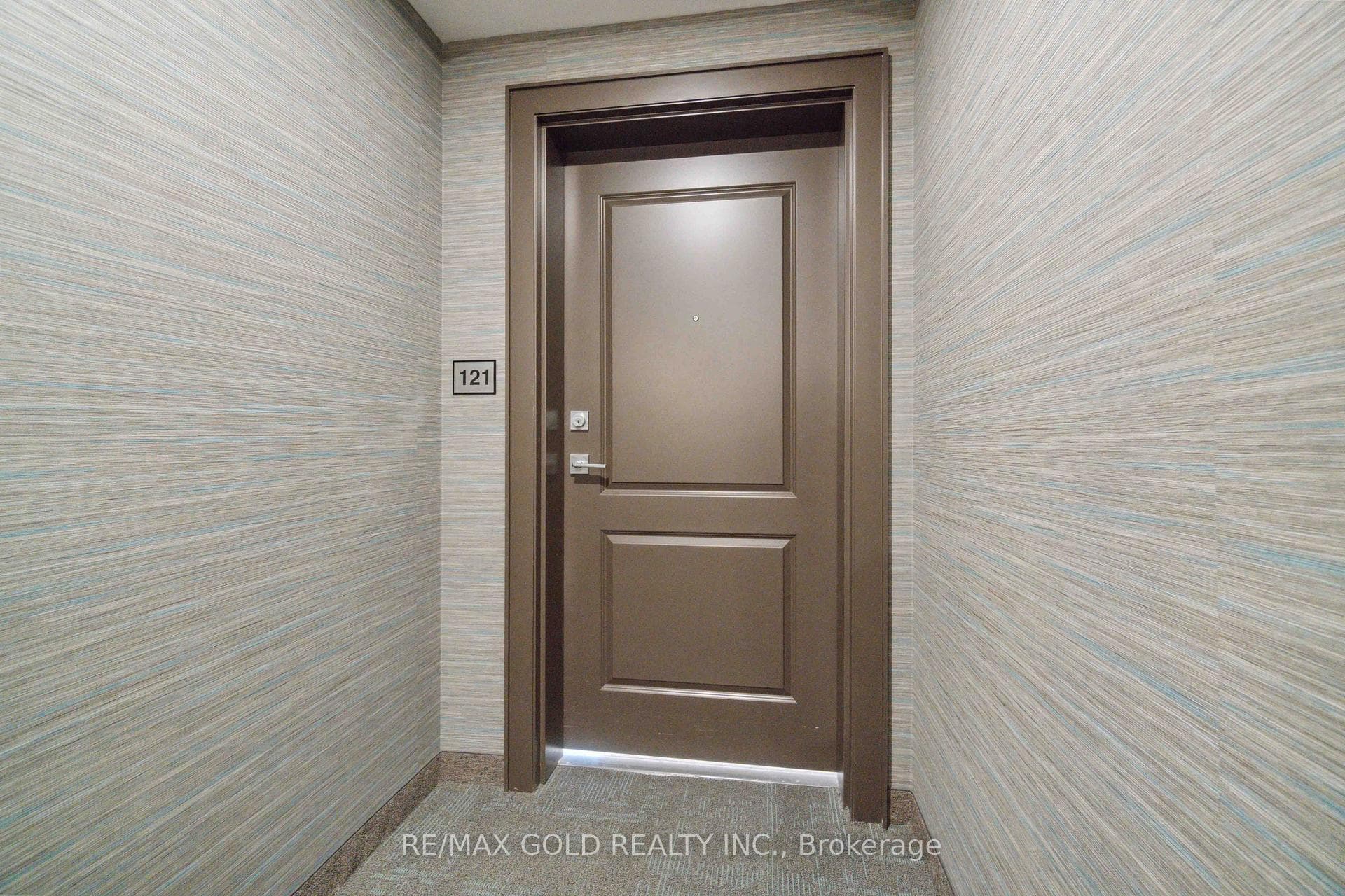 460 Dundas Street Unit 121 photo 21