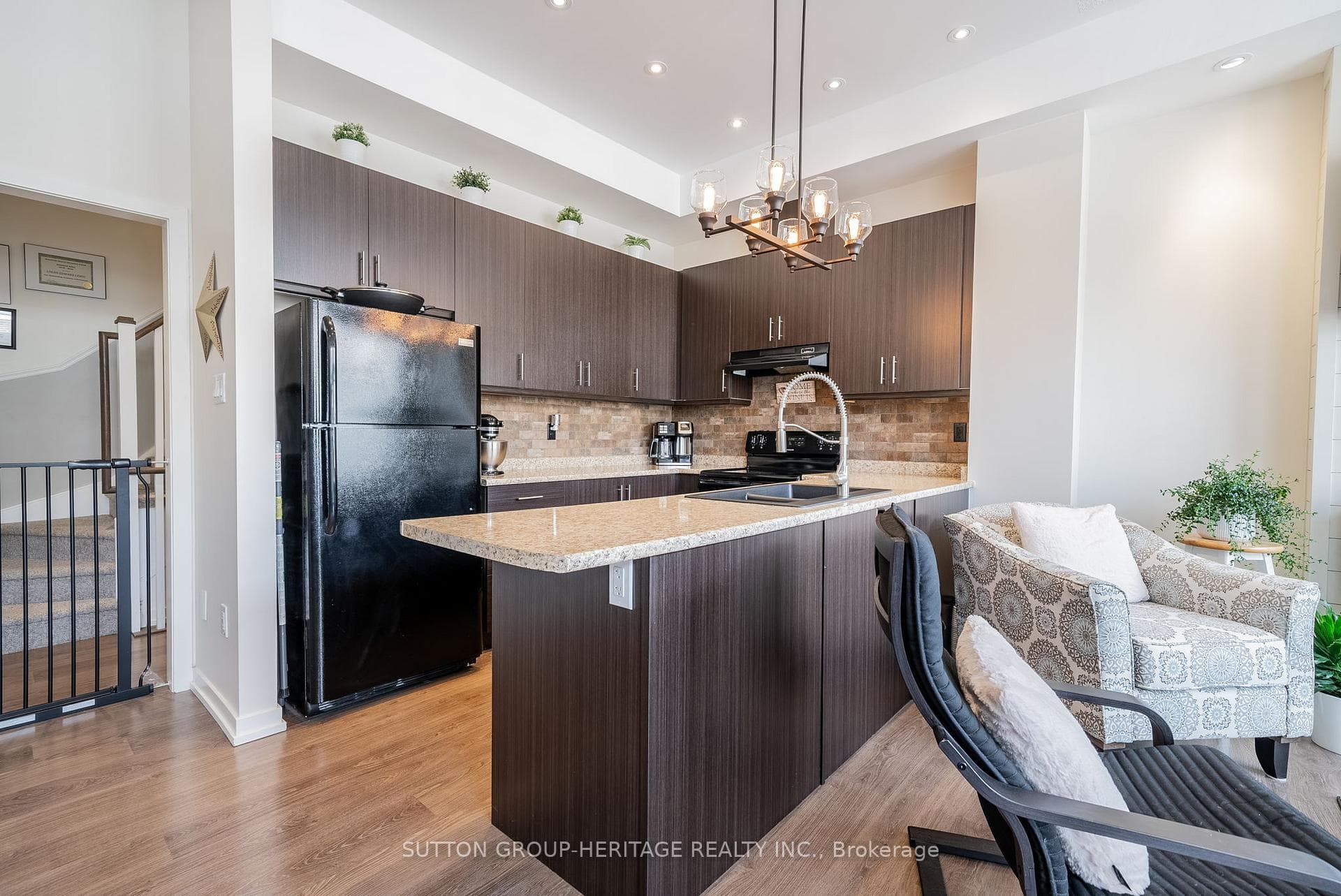 10 Cornerbank Crescent photo 18