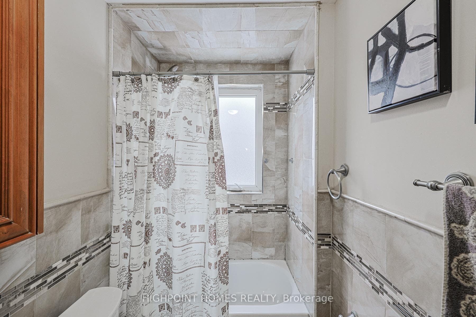 387 Sammon Avenue photo 25