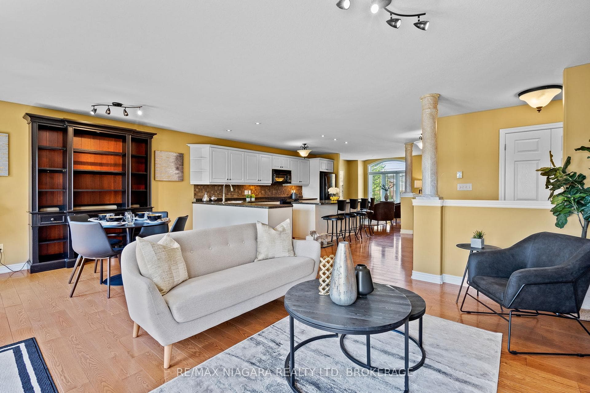 7040 St Michael Avenue photo 13