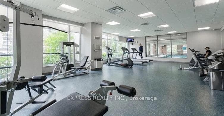 35 Hollywood Avenue Unit 2301 photo 19
