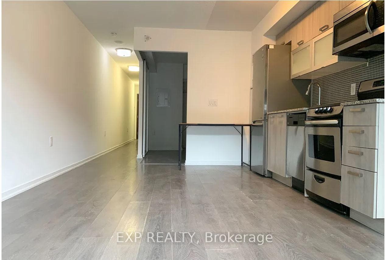 36 Lisgar Street Unit 611E photo 4