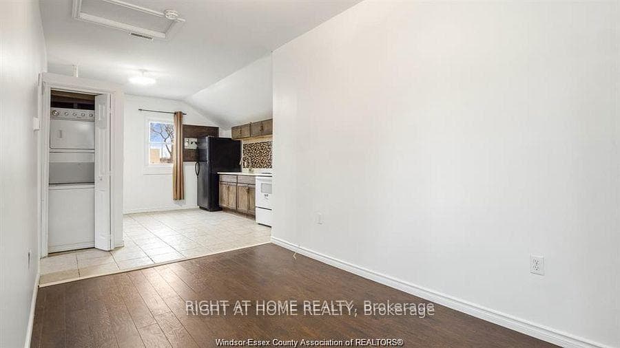 762 AYLMER Avenue photo 7