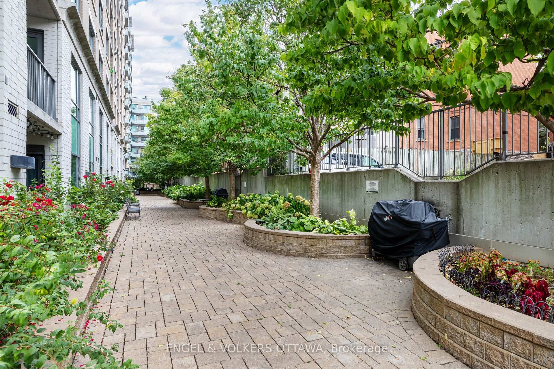 200 Besserer Street Unit 1107 photo 27