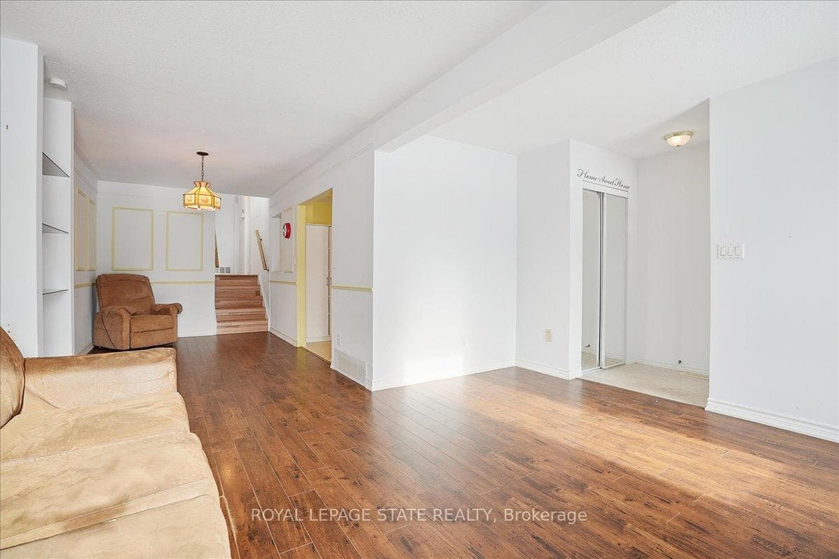 77 Cranbrook Drive photo 14