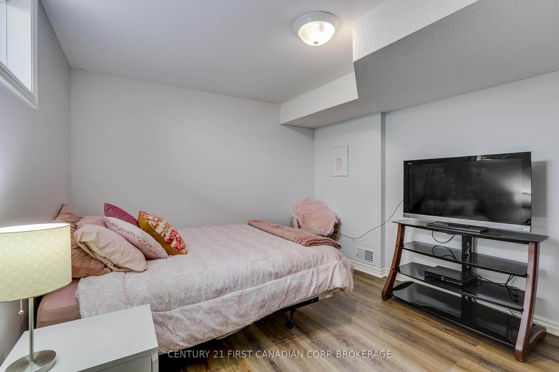76 Sloan Drive photo 24