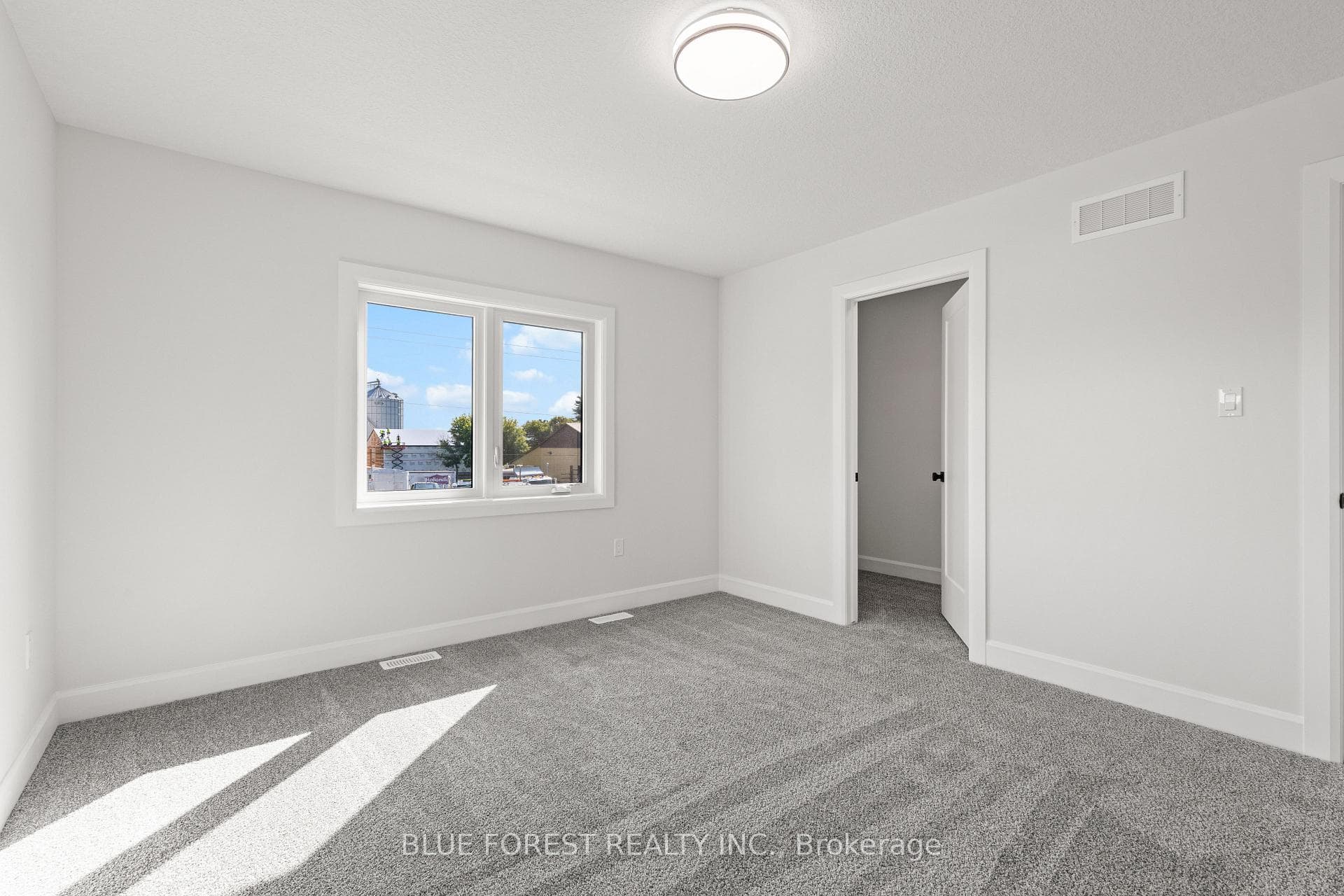 198 McRae Street photo 37