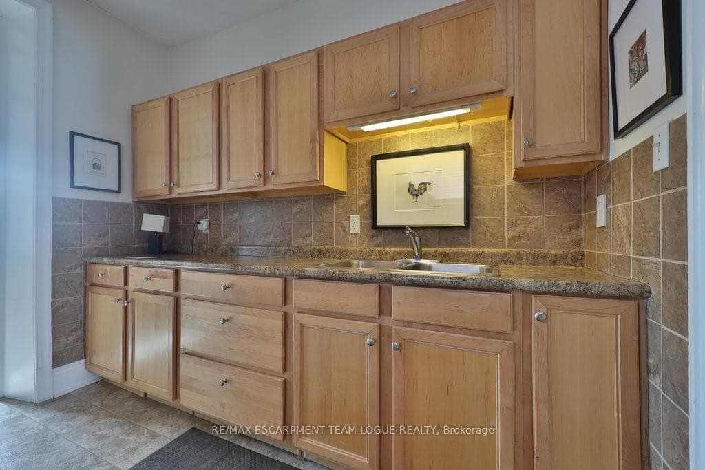 12 Suffolk Street Unit B-UPPER photo 7