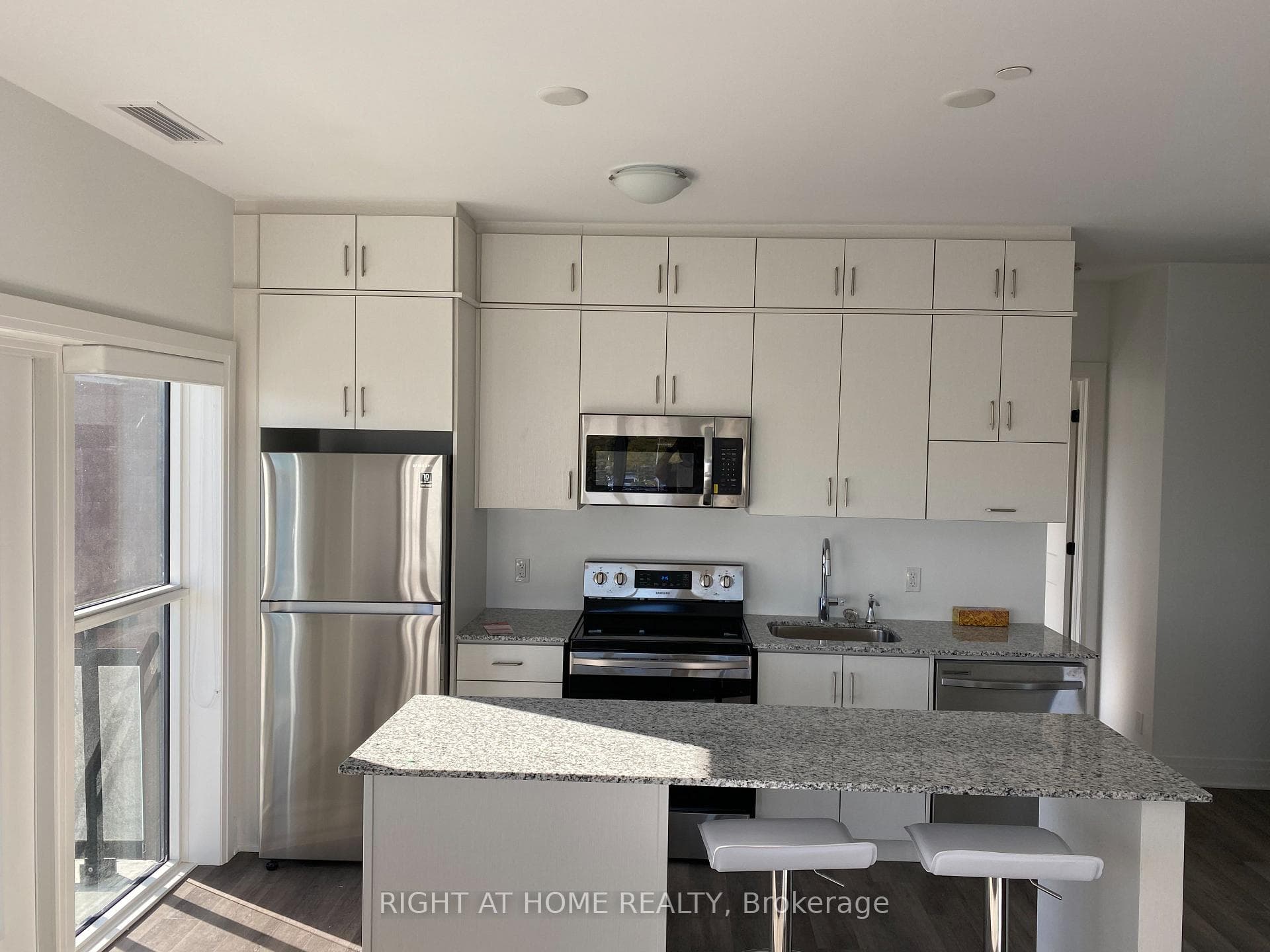 102 Grovewood Common N/A Unit 224 photo 11