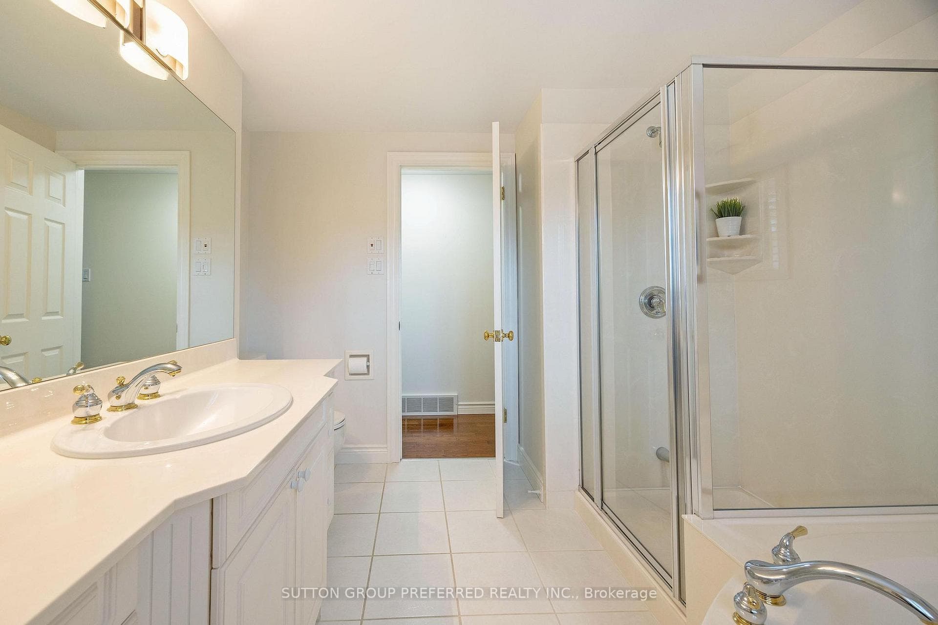 6 CONIFER Crescent photo 30