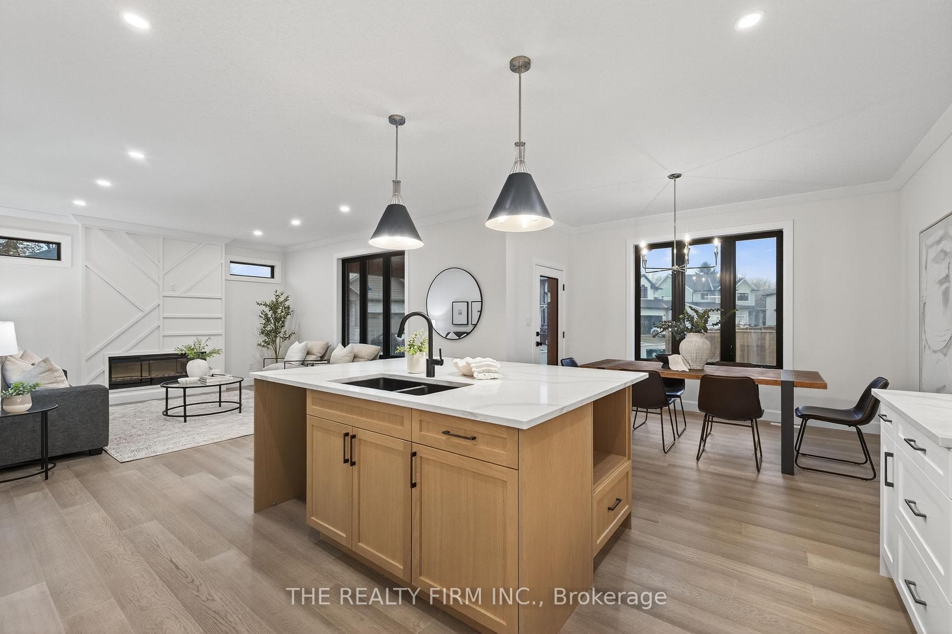 22701 Adelaide Road Unit 30 photo 15