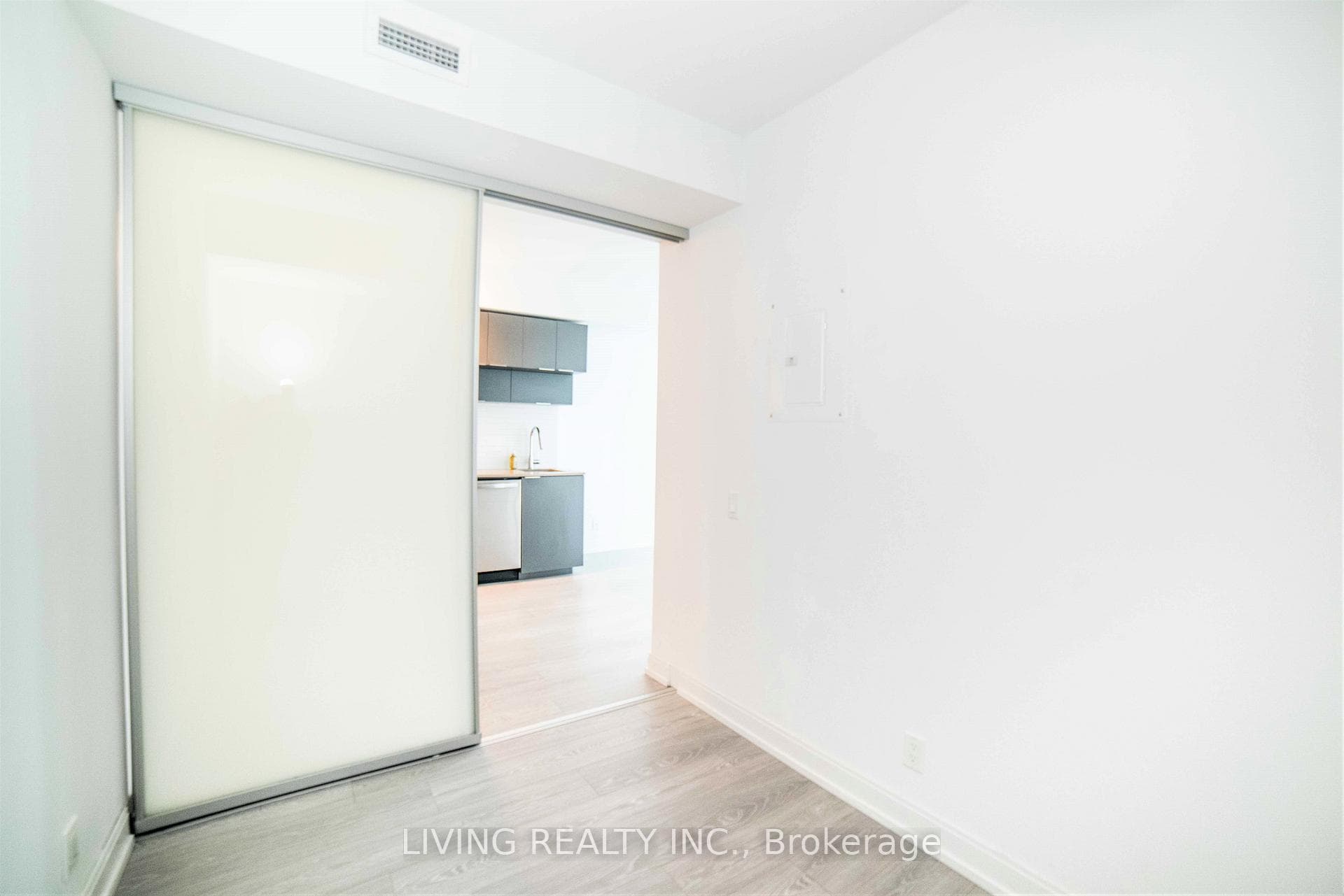 181 Dundas Street Unit 1102 photo 10