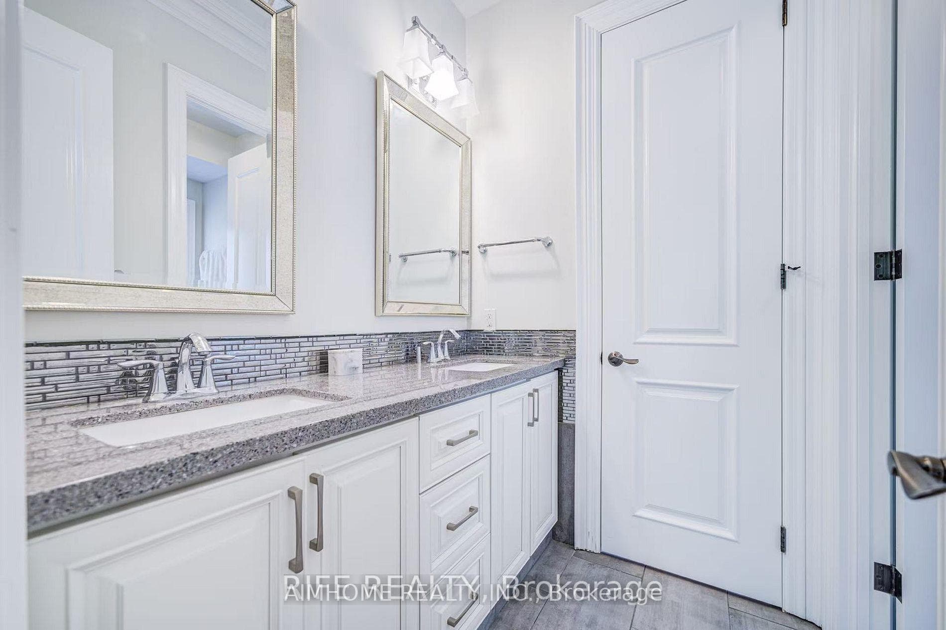 103 Burndale Avenue photo 19