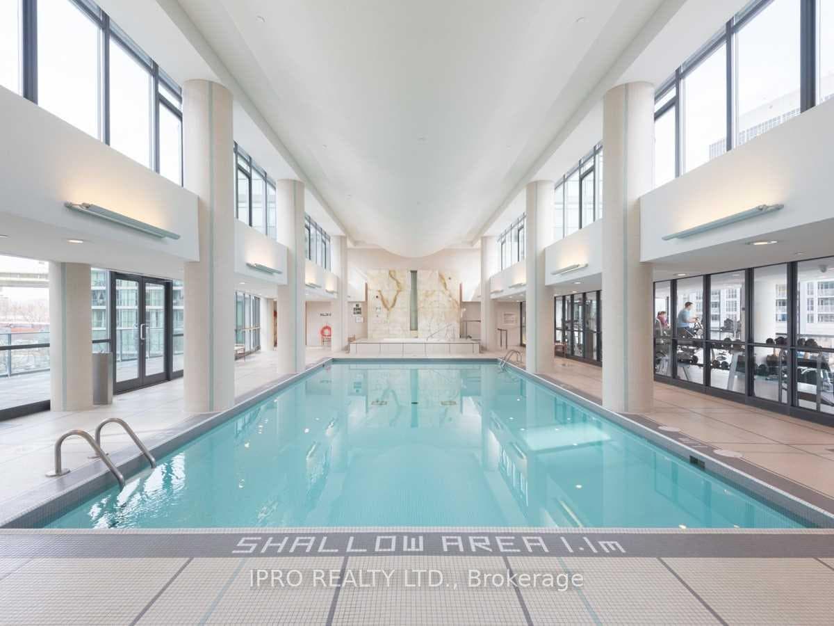 215 Fort York Boulevard Unit 407 photo 26