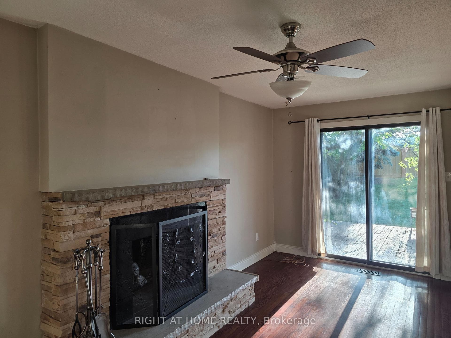 16 Portland Crescent photo 7