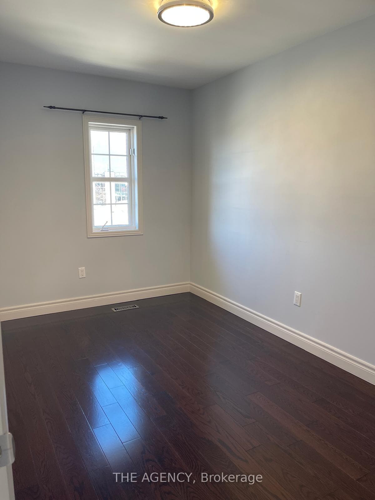 9031 Yonge Street photo 19