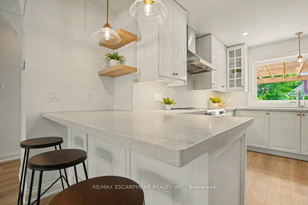 72 Mountain Park Avenue photo 11