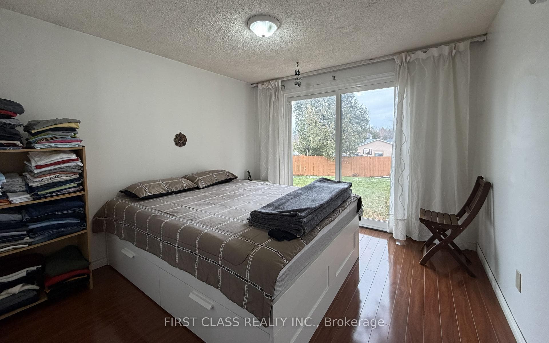 17 Brisbourne Grove photo 9