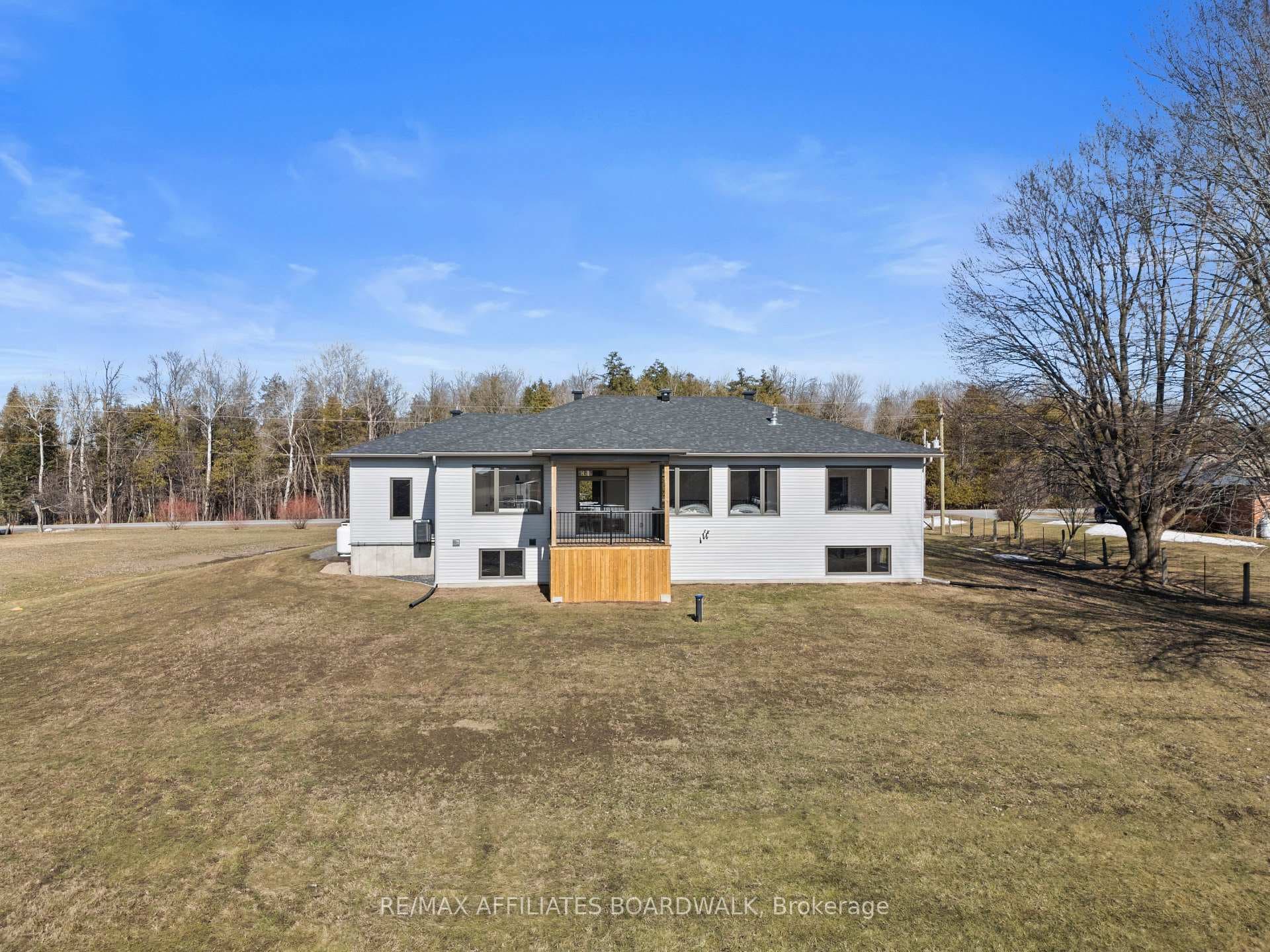 5968 Fourth Line Road photo 44