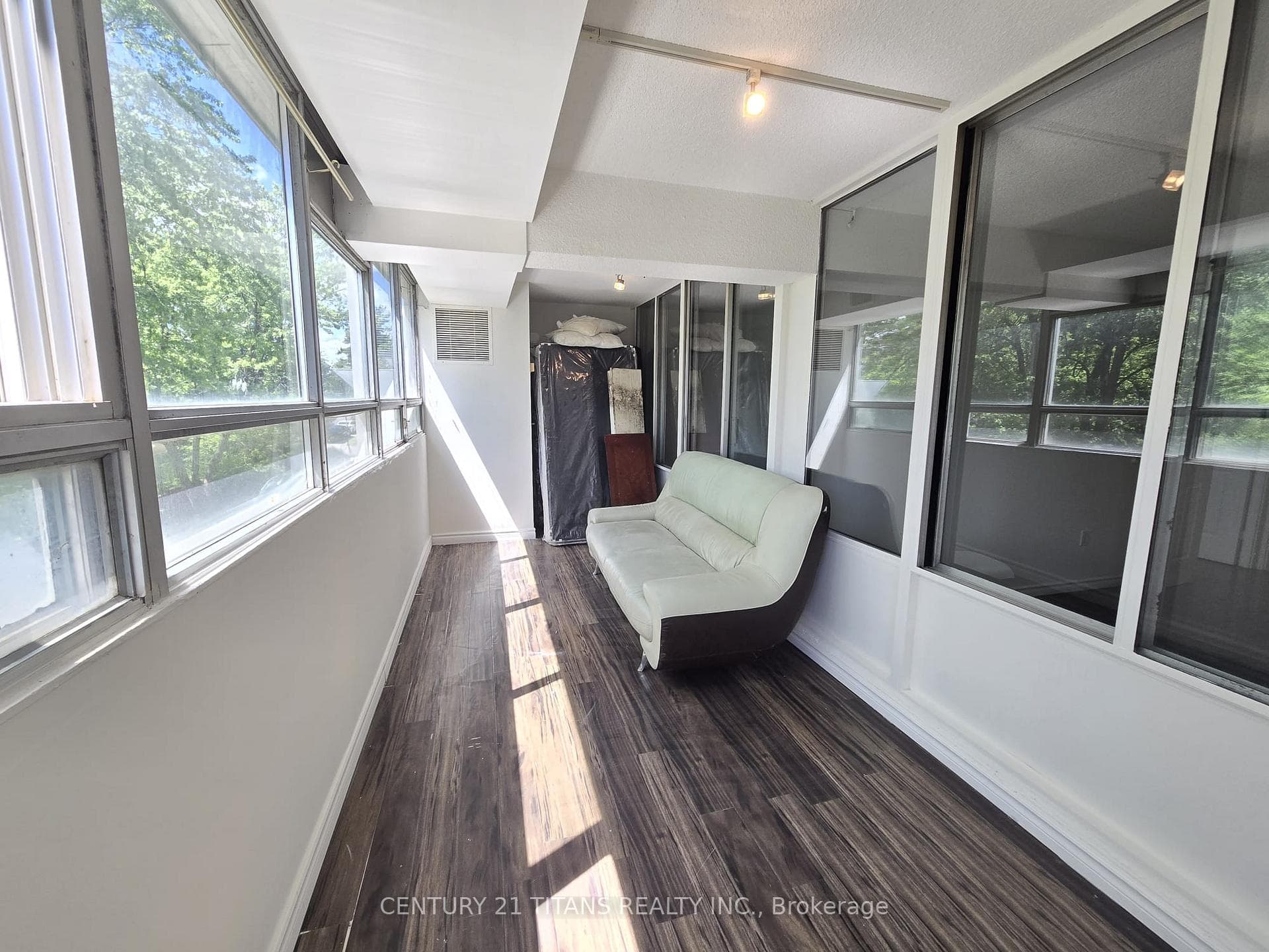 5580 Sheppard Avenue Unit 307 photo 9