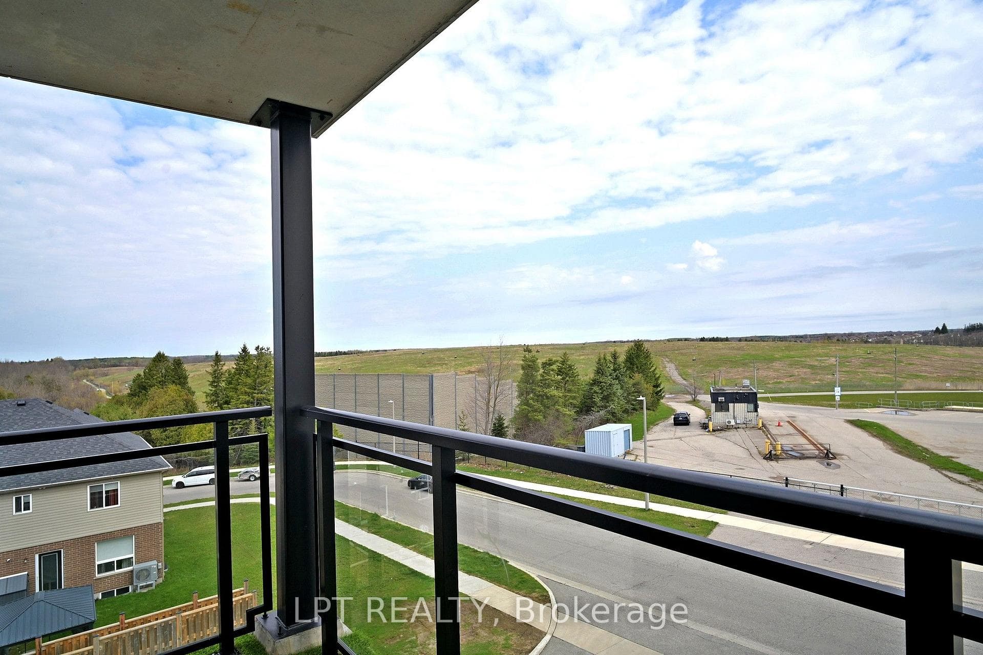 104 Summit Ridge Drive Unit 302 photo 39