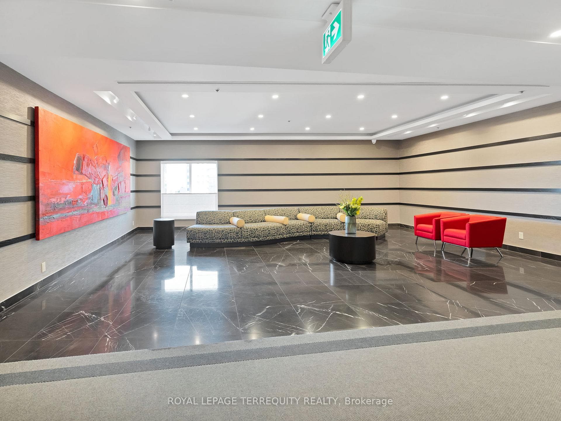8 Park Road Unit 1601 photo 10