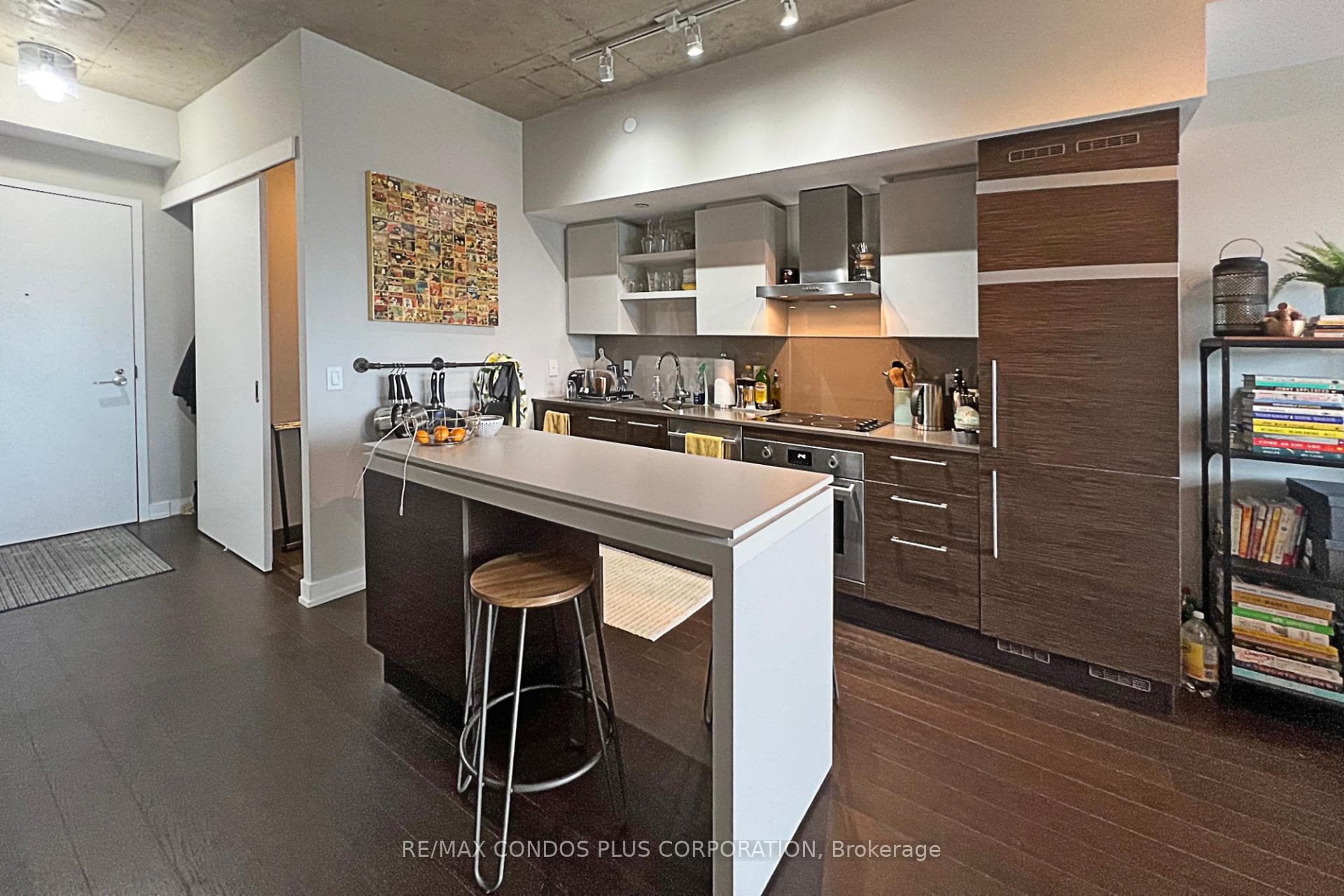 Modern Open Concept Kitchen