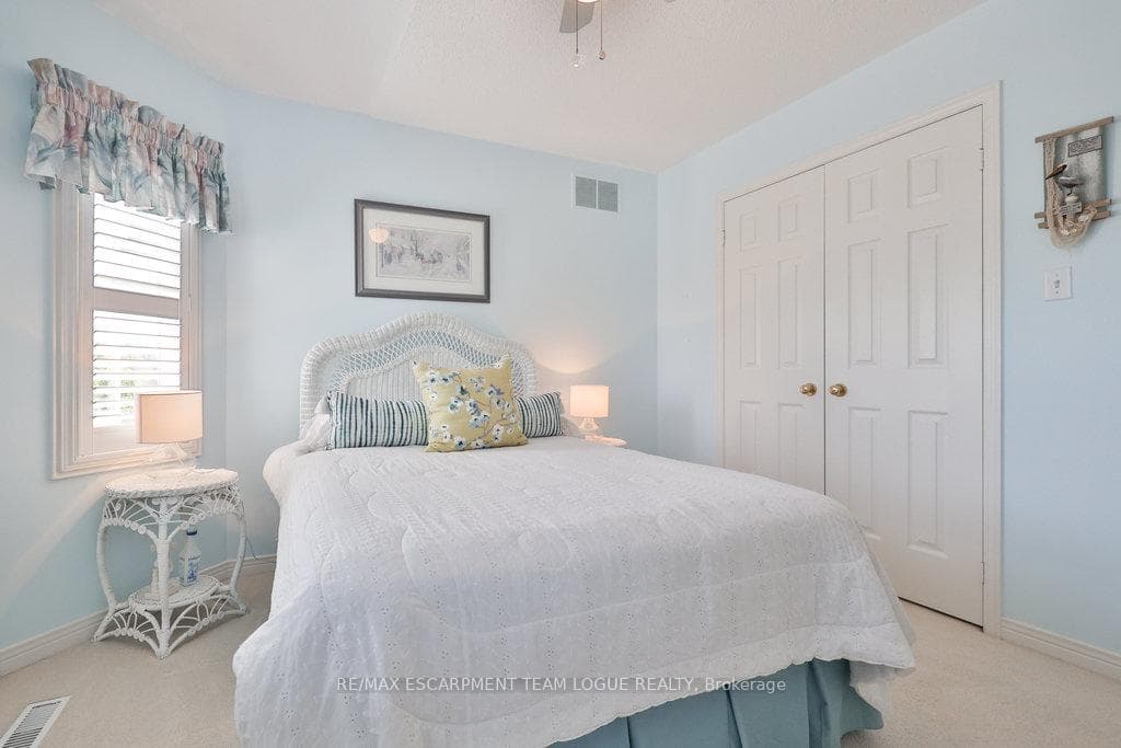 2165 Country Club Drive Unit 16 photo 31