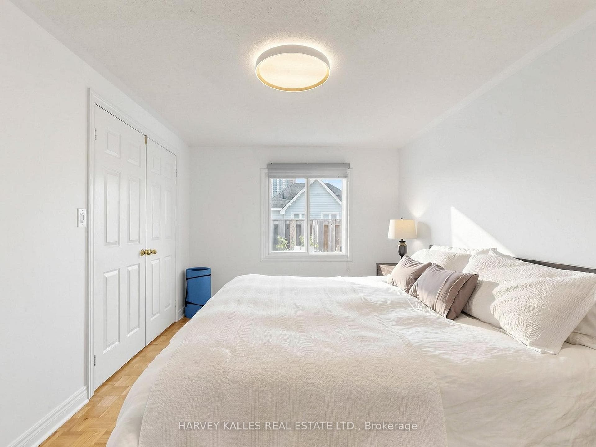 10 Lightbourn Avenue photo 34
