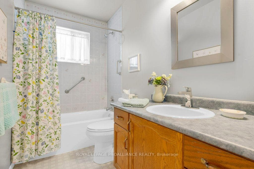 72 Gilbert Street photo 19