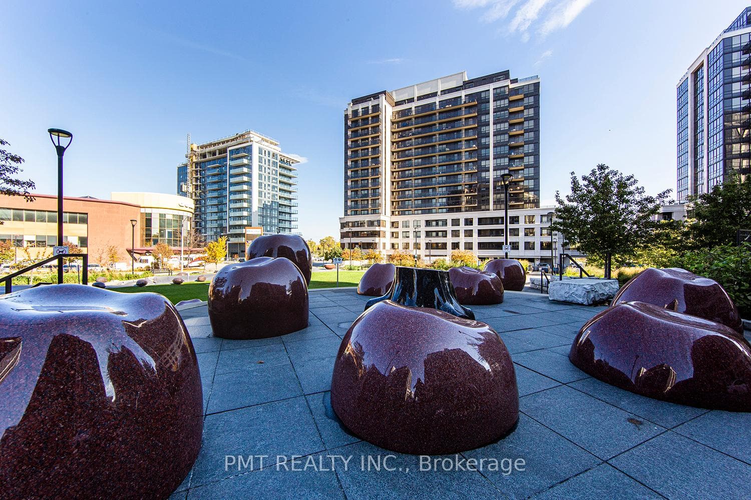 1 De Boers Drive Unit 319 photo 16