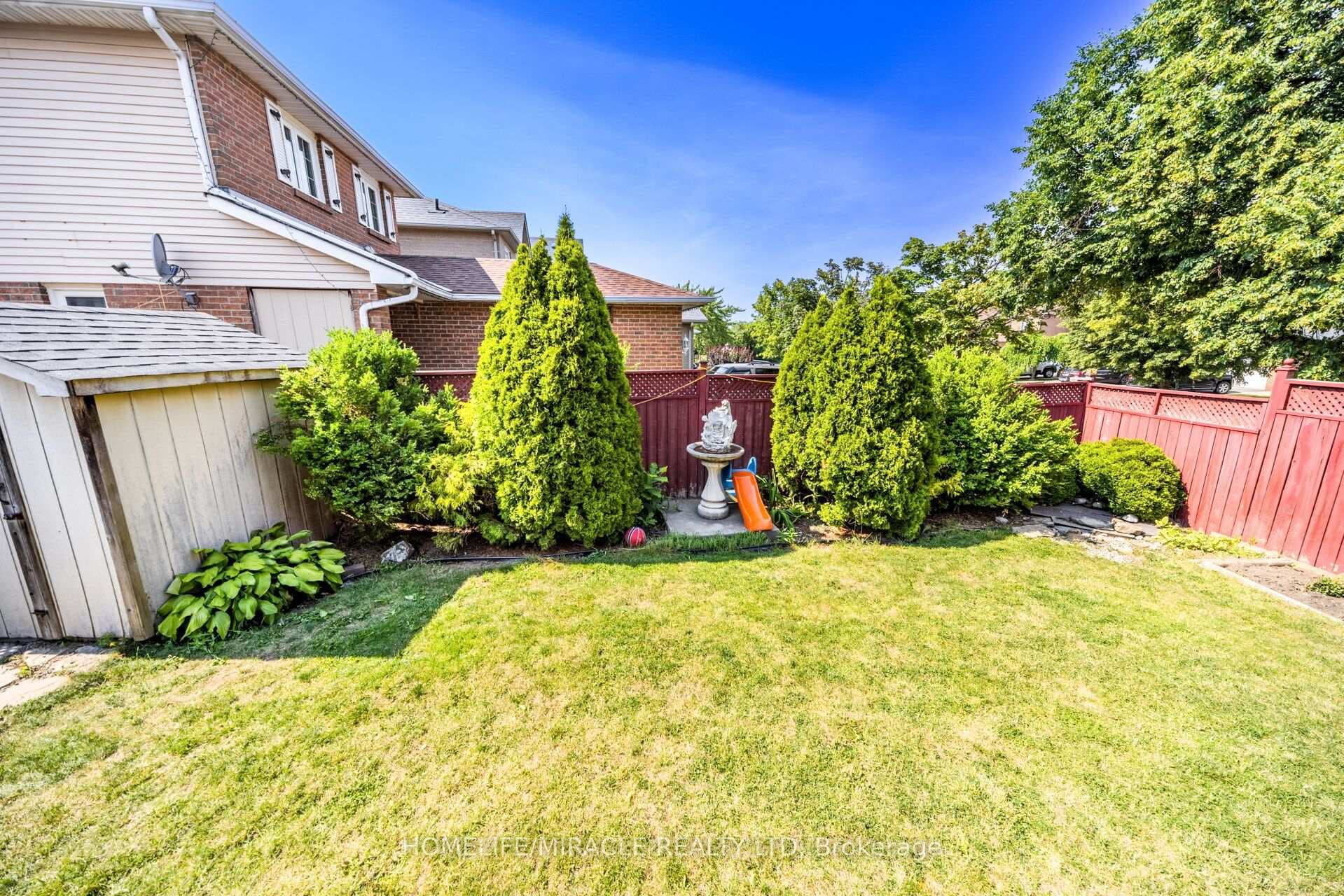 64 Aurora Place photo 39